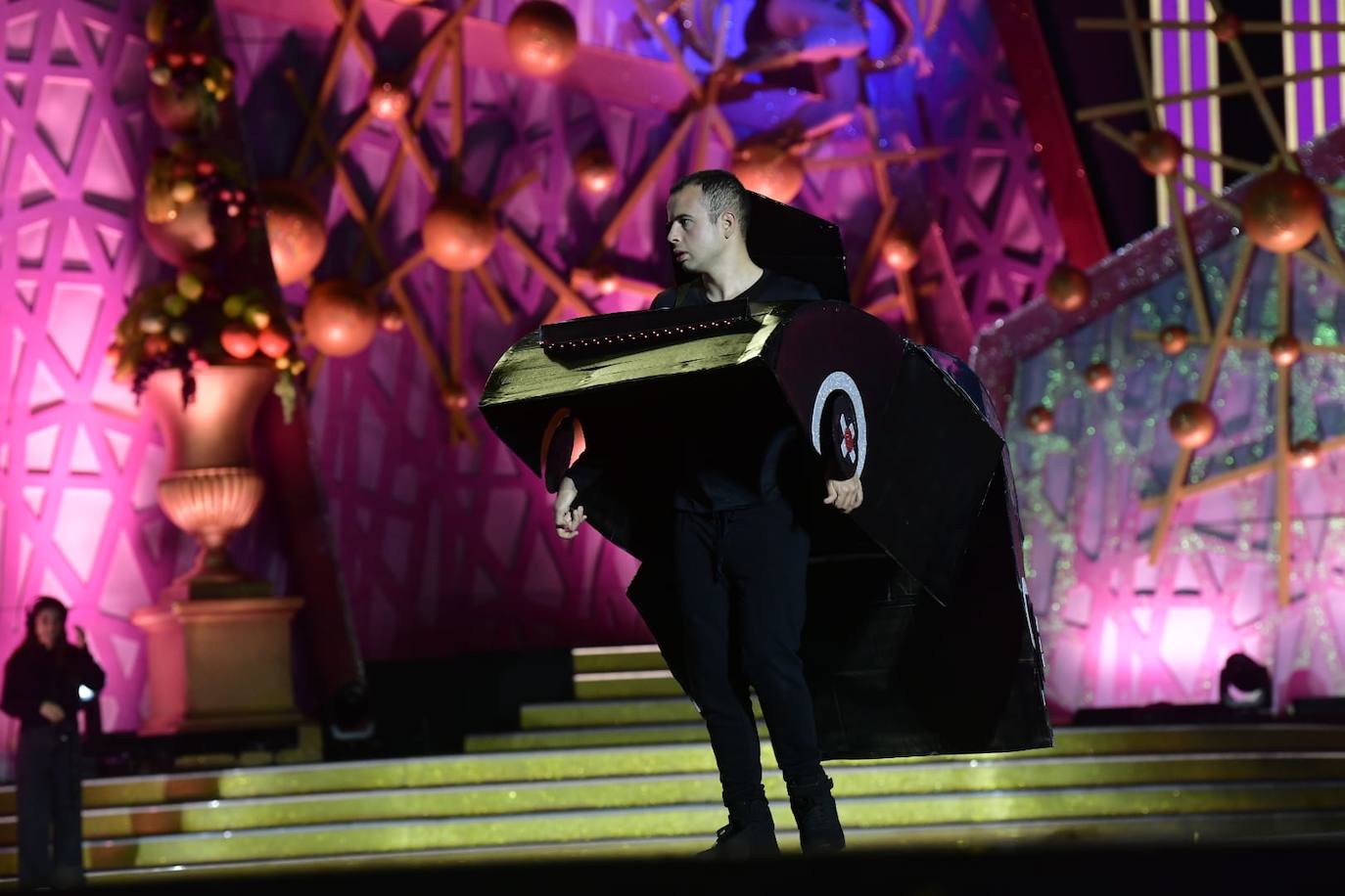 El carnaval de integración reparte ilusión en el escenario del Puerto