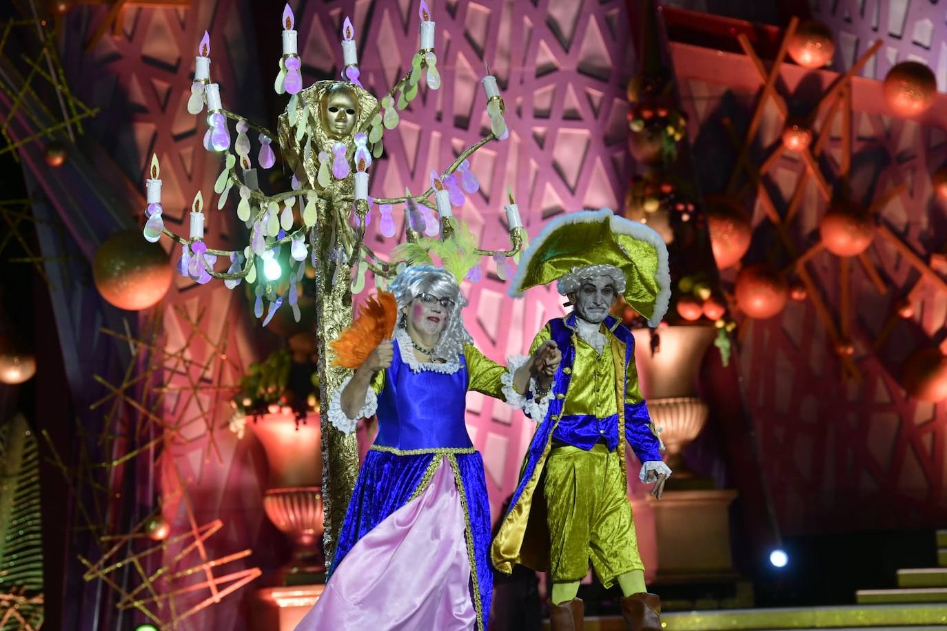 El carnaval de integración reparte ilusión en el escenario del Puerto