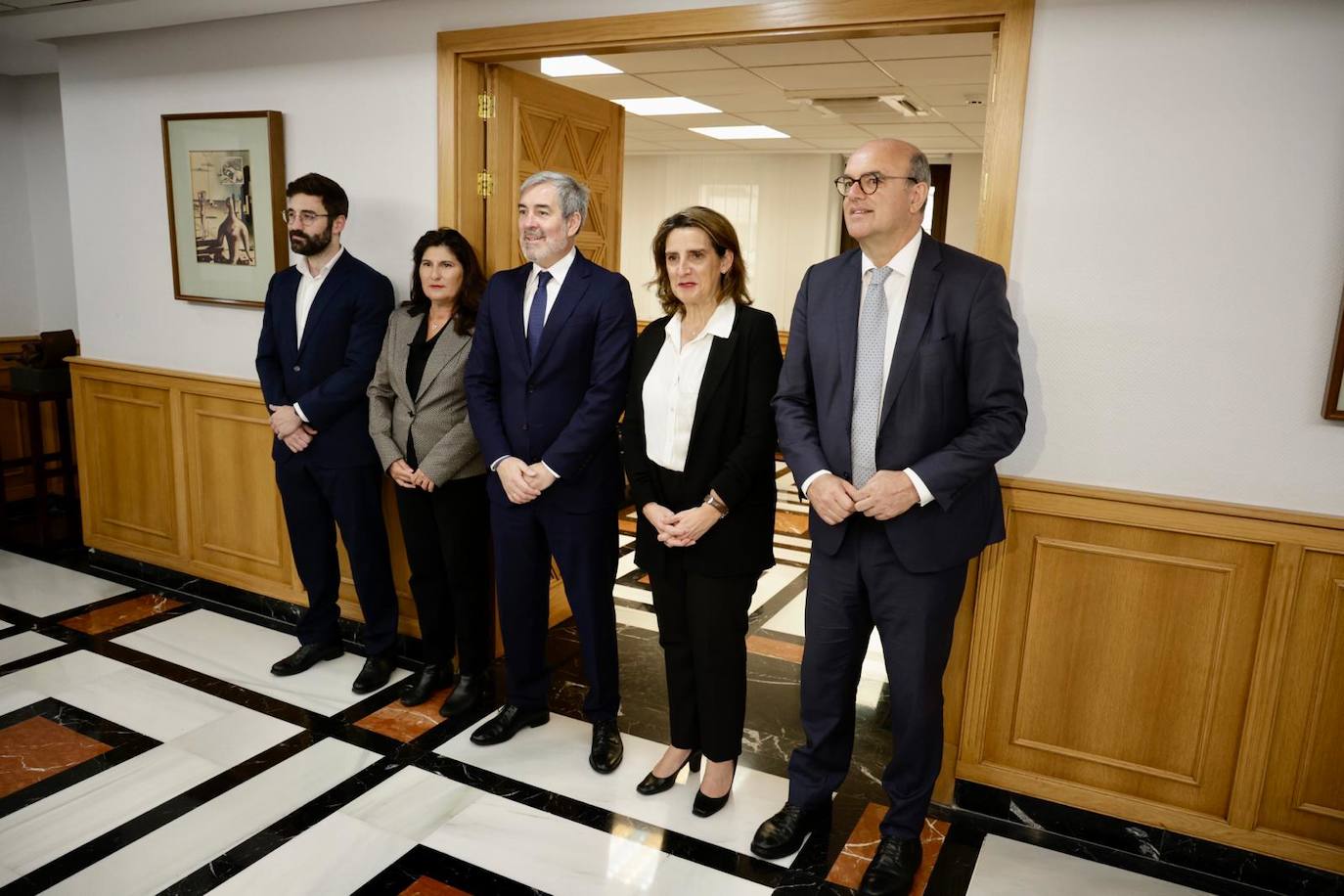 El encuentro de Fernando Clavijo y Teresa Ribera, en imágenes