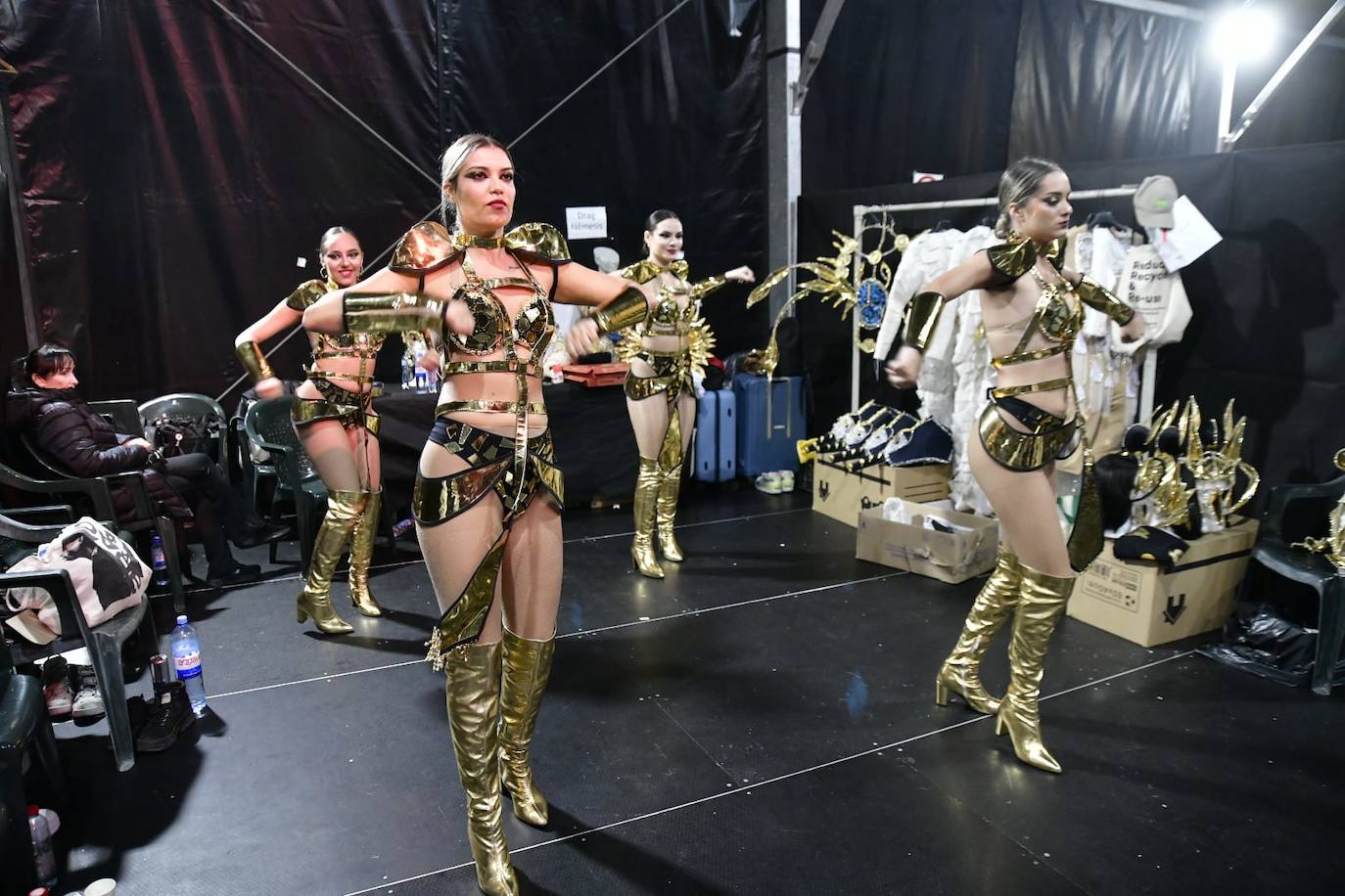 Los drag se suben a sus plataformas en &#039;Los Carnavales del Mundo&#039;