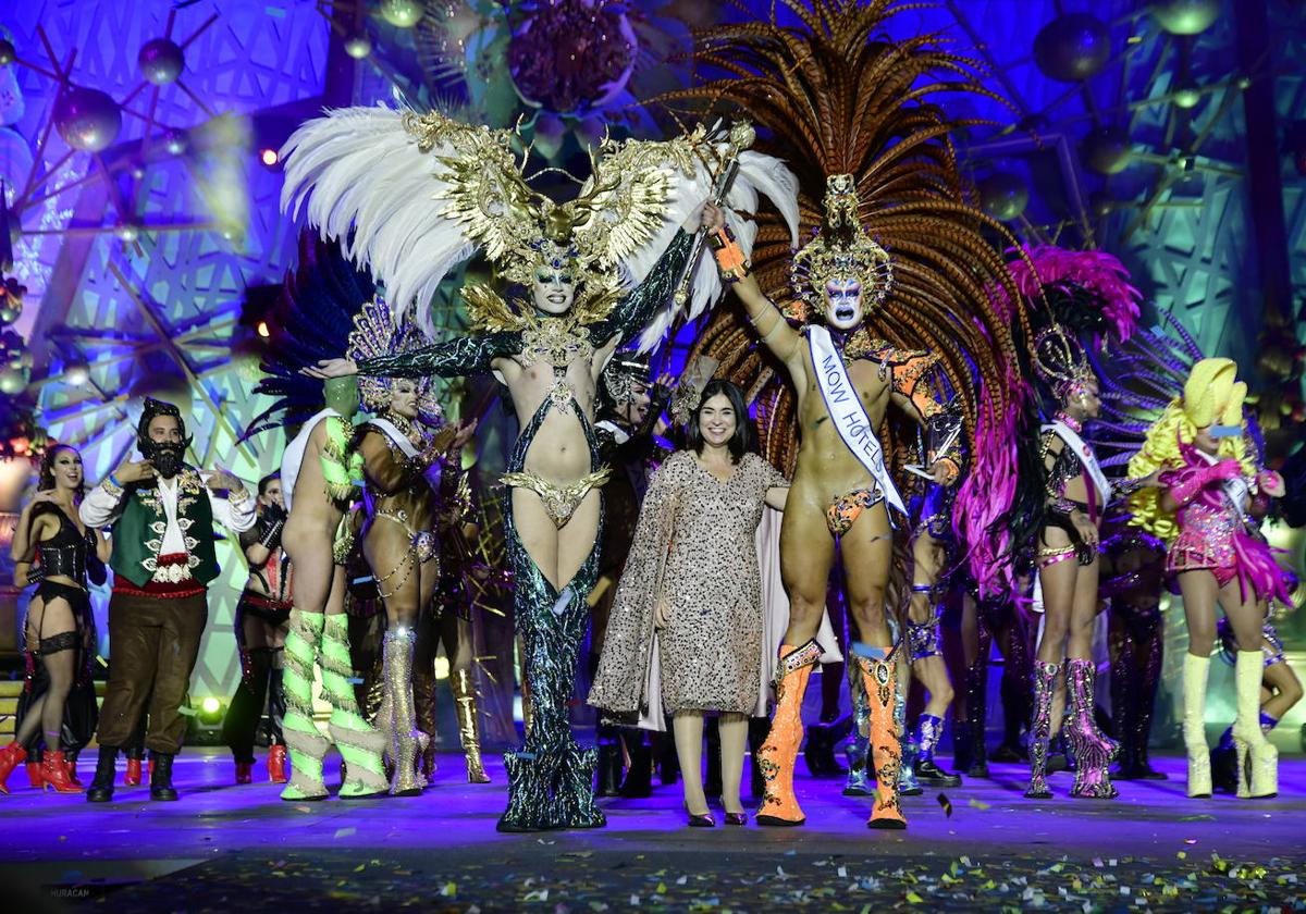 Los drag se suben a sus plataformas en &#039;Los Carnavales del Mundo&#039;