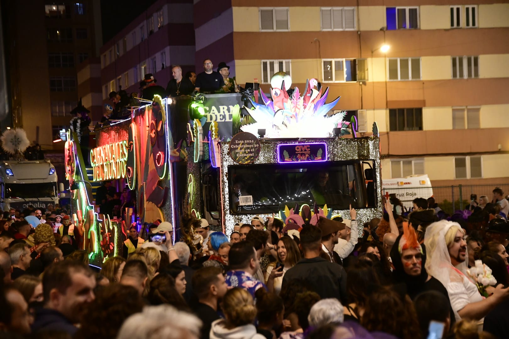 El entierro de la sardina cierra el carnaval de Las Palmas de Gran Canaria