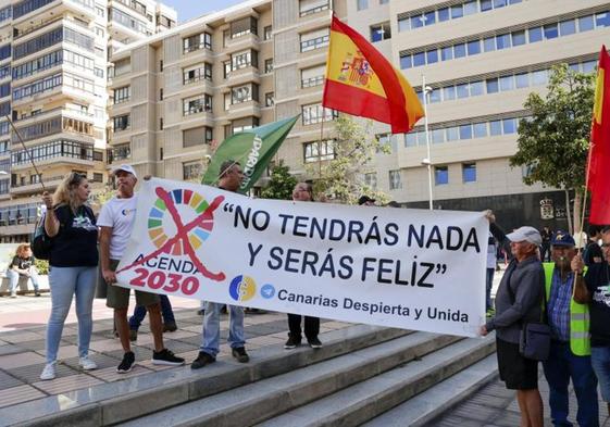 Imagen de una pancarta en contra de la Agenda 2030.