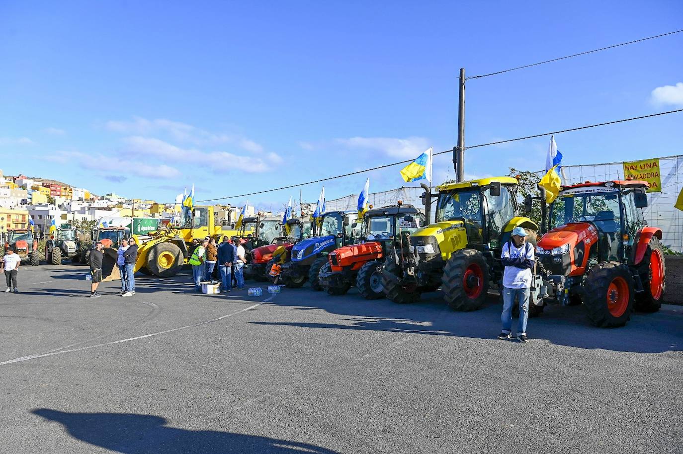 La tractorada toma la capital grancanaria en protesta por la situación del campo