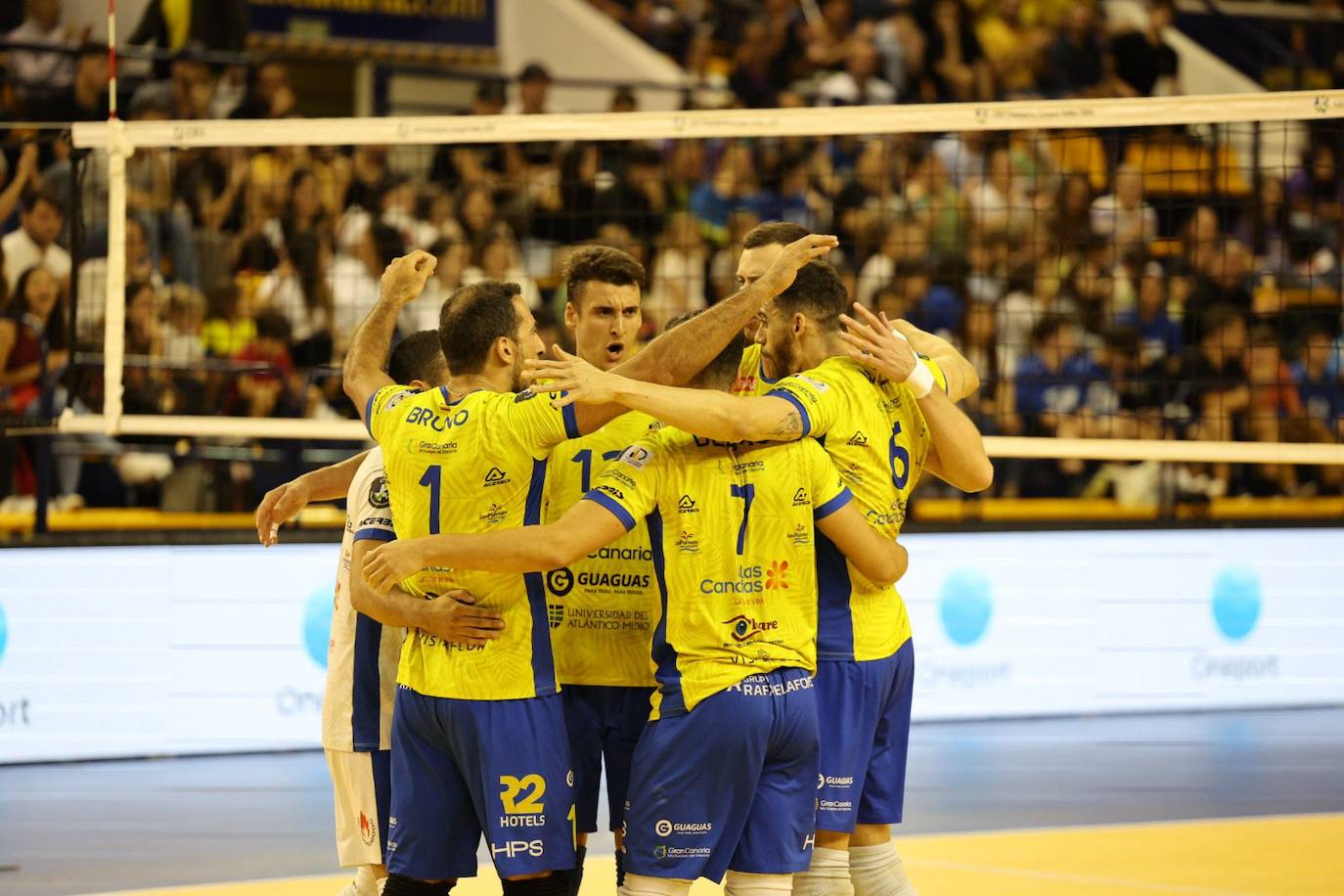 El Guaguas hace piña.