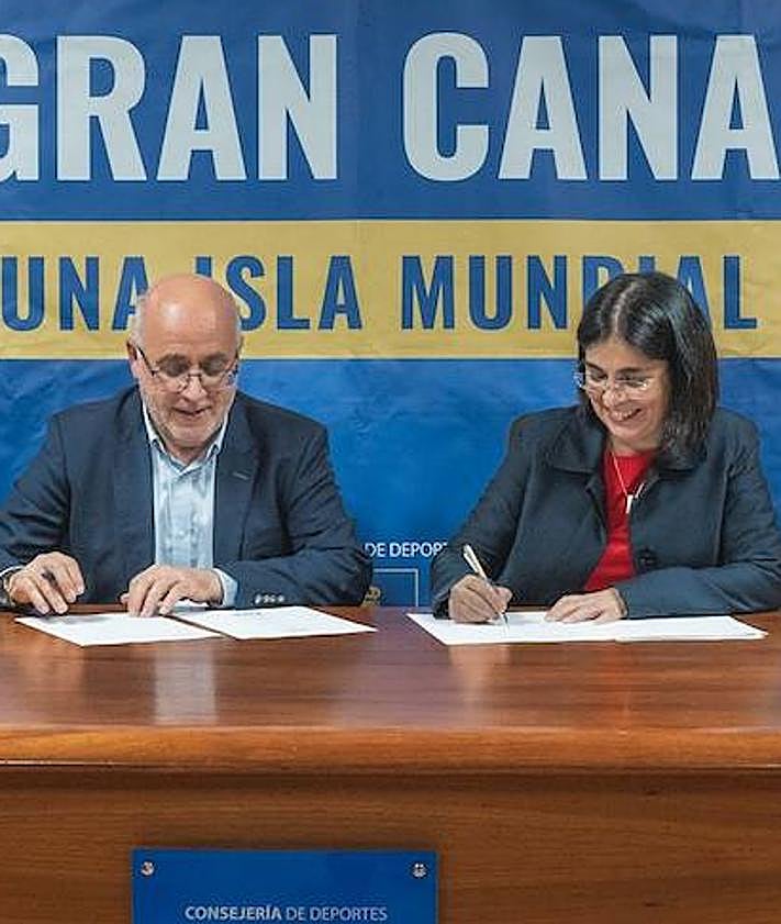 Imagen secundaria 2 - La candidatura de Gran Canaria entrega los últimos requisitos de FIFA para ser sede del Mundial 2030
