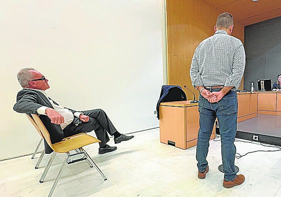 El jefe de Medio Ambiente del Cabildo, Luis Fernando Arencibia, declara en presencia de Pascual Calabuig.