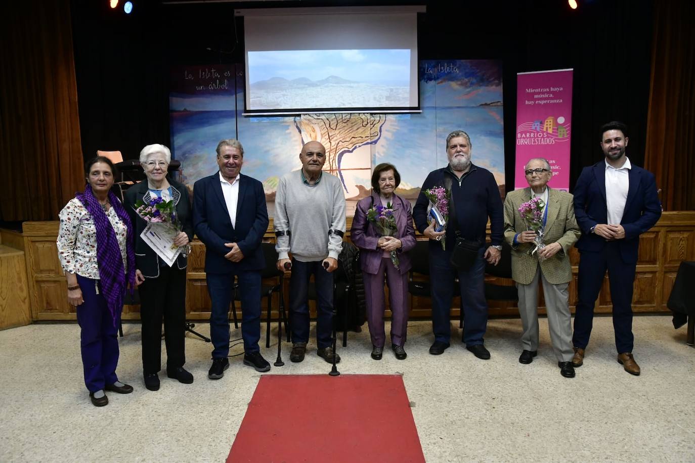 La Isleta reconoce en el día del barrio a vecinos destacados