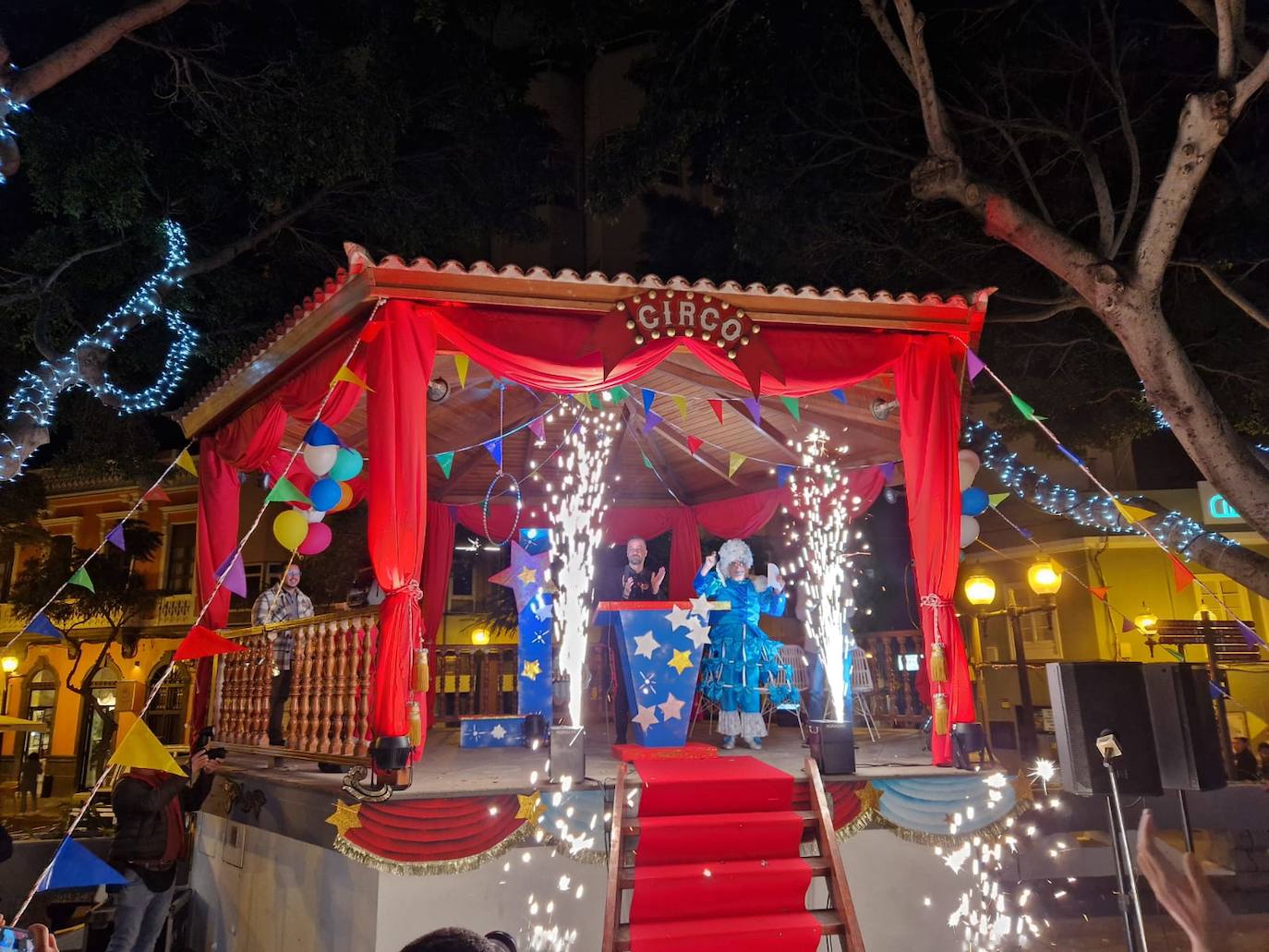El carnaval de Telde se inaugura con el vibrante pregón de Arnaldo Ojeda