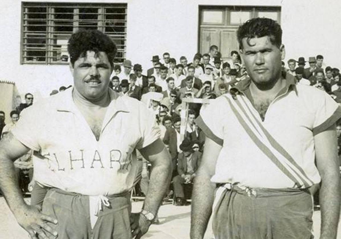 El Pollo de Máguez, a la derecha, con Heraclio Niz, Pollo de Arrecife, en 1967.