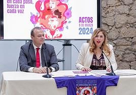 Augusto Hidalgo e Isabel Mena presentaron el programa de actos para conmemorar el 8M.