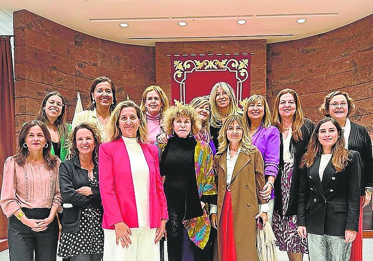 Integrantes de Chárter 100 Canarias, en las jornadas del Parlamento.
