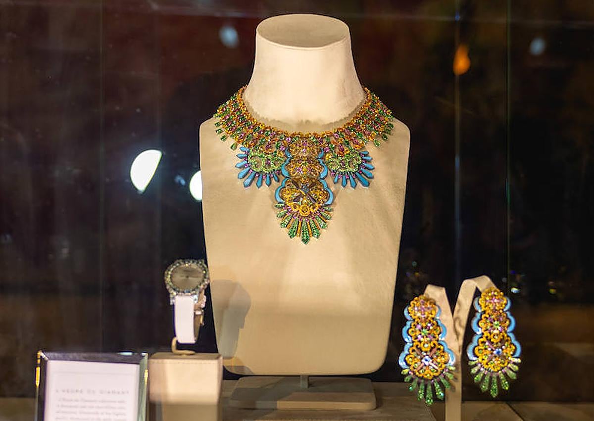 Imagen secundaria 1 - Exclusivo Desfile en Canarias de Marcas de Prestigio: GENEVE 1989