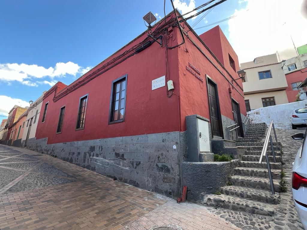 La casa del siglo XVII, en la calle Francisco Dávila Ramírez, 1, antigua escuela de Doña Felicita, será la Casa taller de Calado de Ingenio.