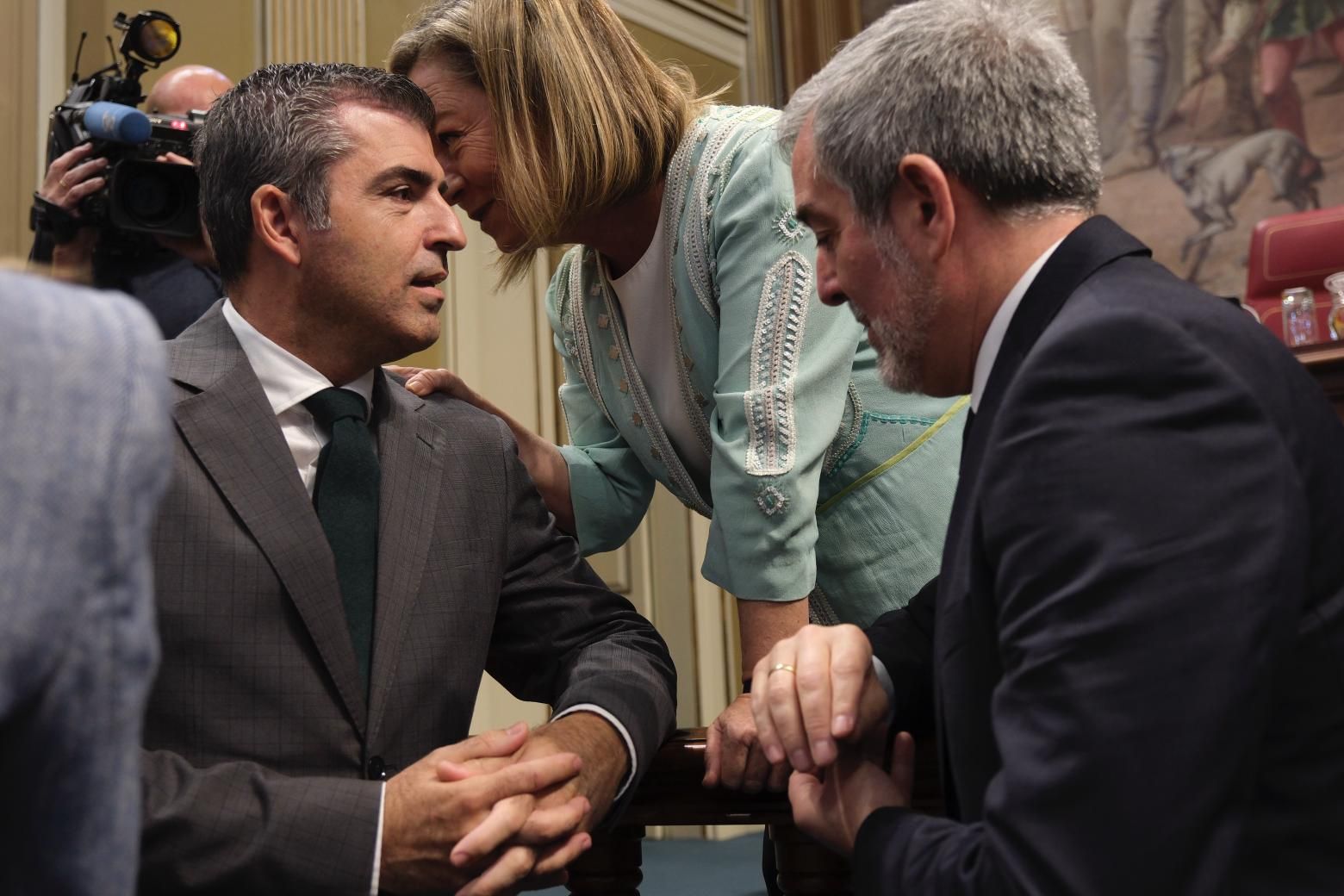 El debate del estado de la nacionalidad canaria, en imágenes