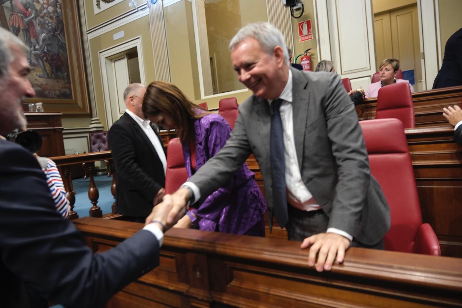 El debate del estado de la nacionalidad canaria, en imágenes