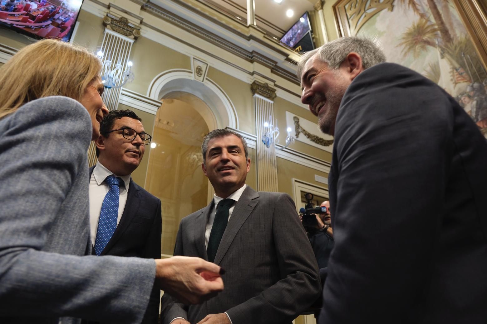 El debate del estado de la nacionalidad canaria, en imágenes