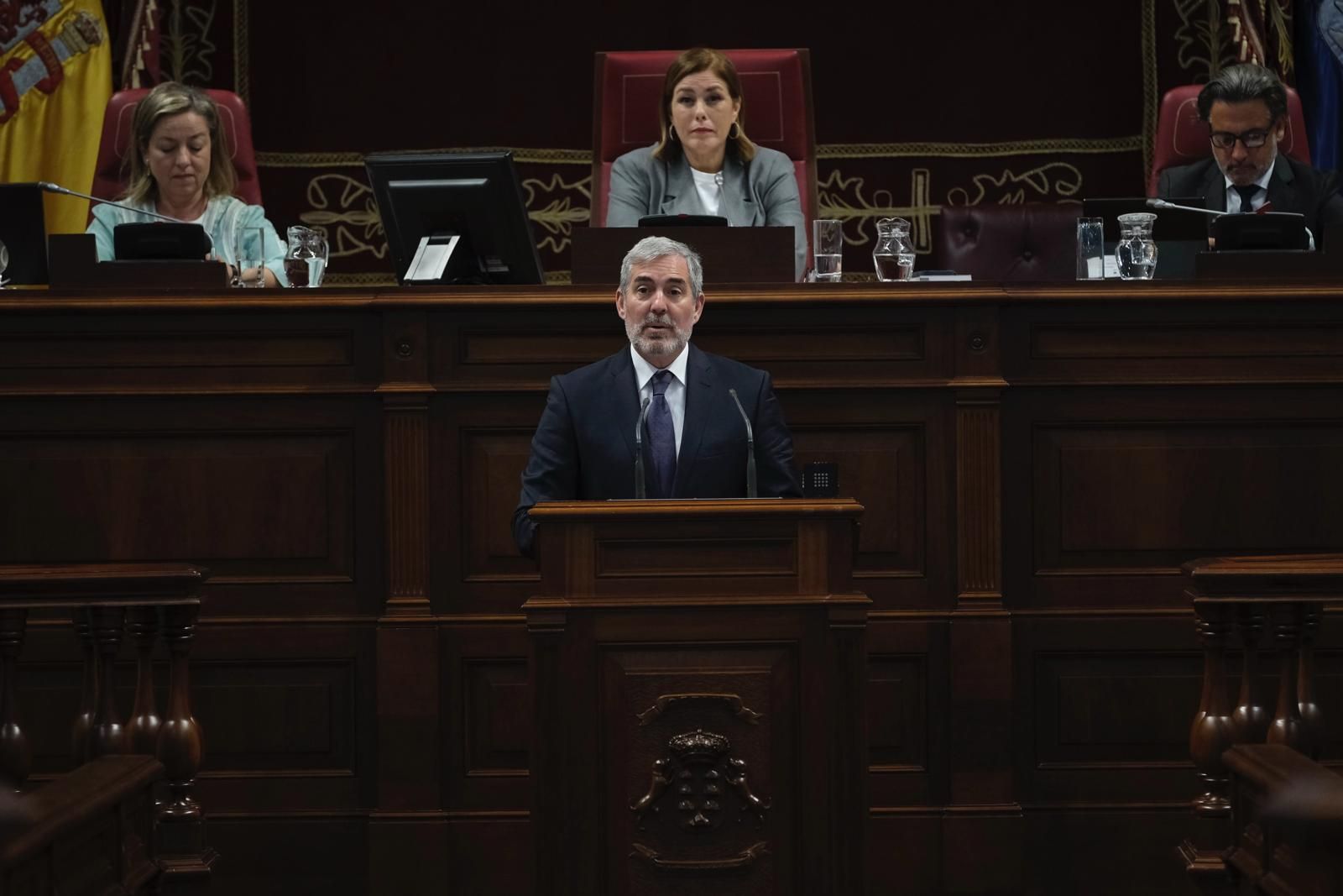 El debate del estado de la nacionalidad canaria, en imágenes