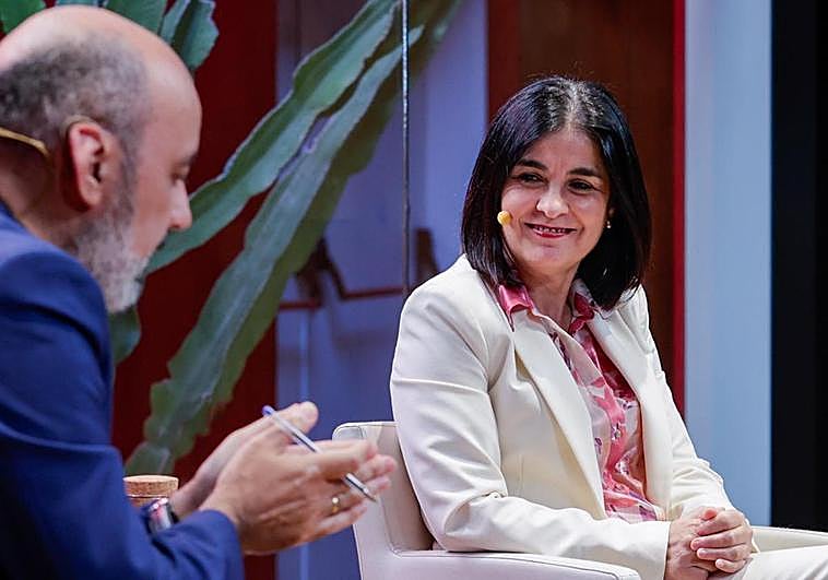 Darias, junto con el director de Canarias7, Francisco Suárez.
