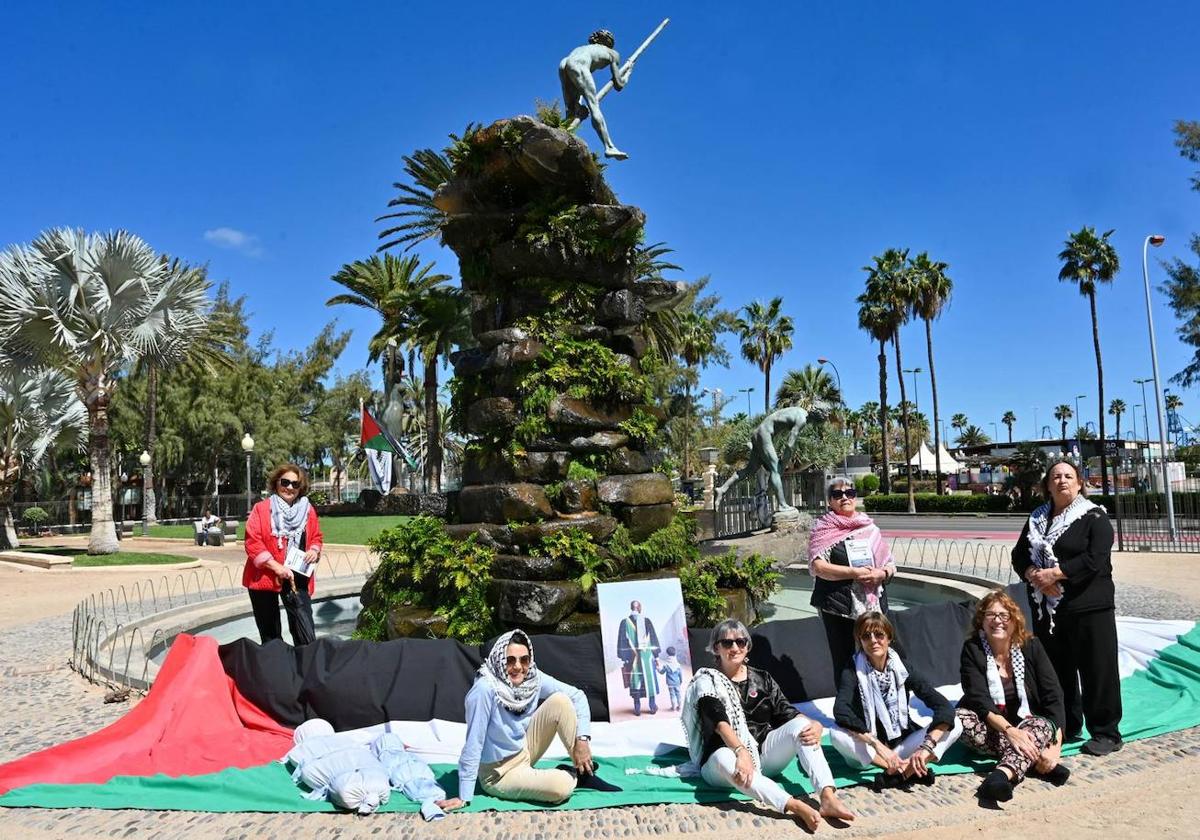 Activistas convocan una vigilia por el pueblo palestino en Las Palmas de Gran Canaria