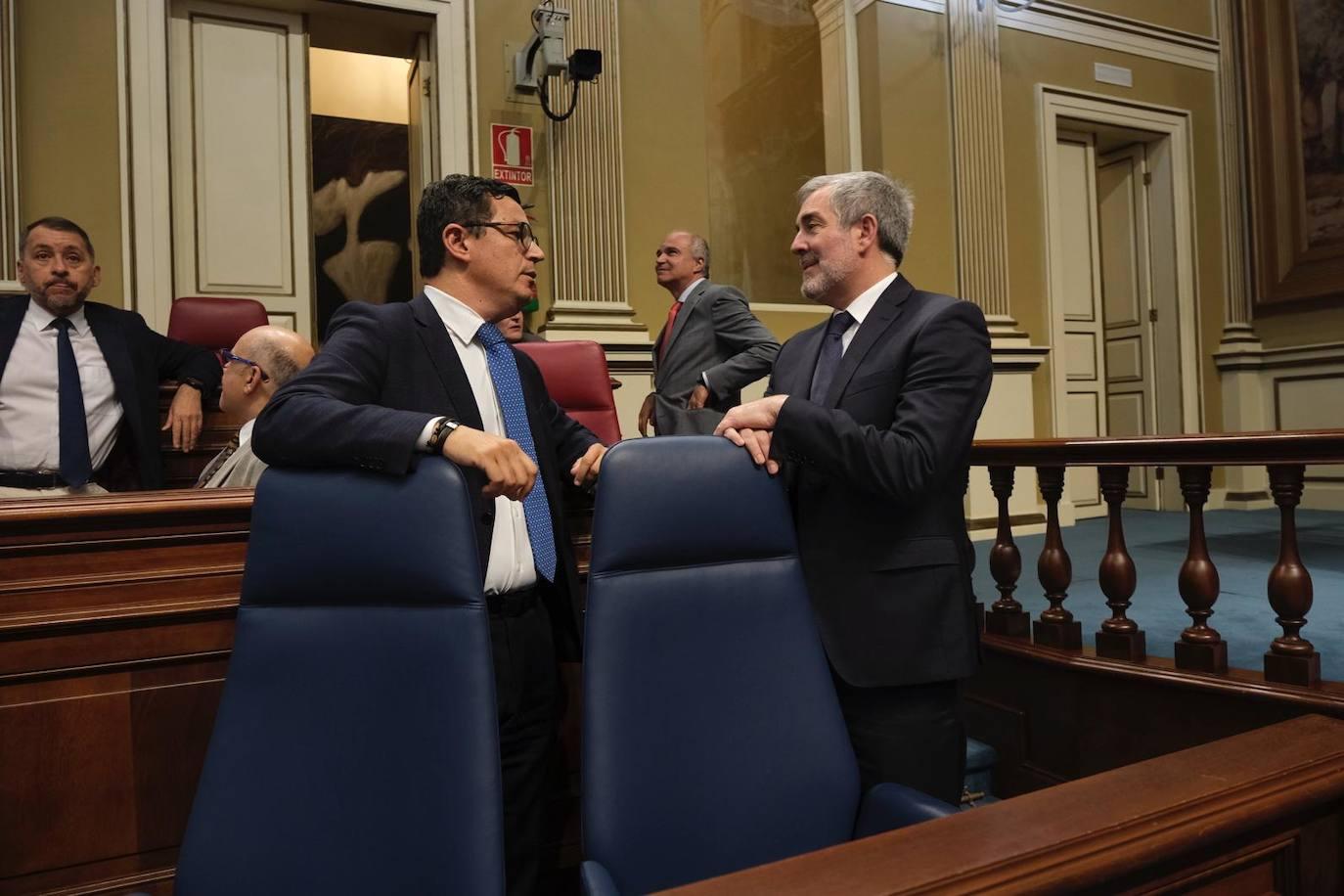 El debate del estado de la nacionalidad canaria, en imágenes