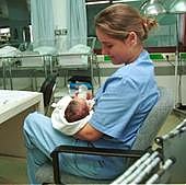 La tosferina sigue al alza en Canarias y Sanidad insta a las embarazadas a vacunarse