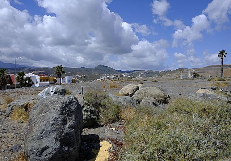 Imagen del solar donde irá el potrero.