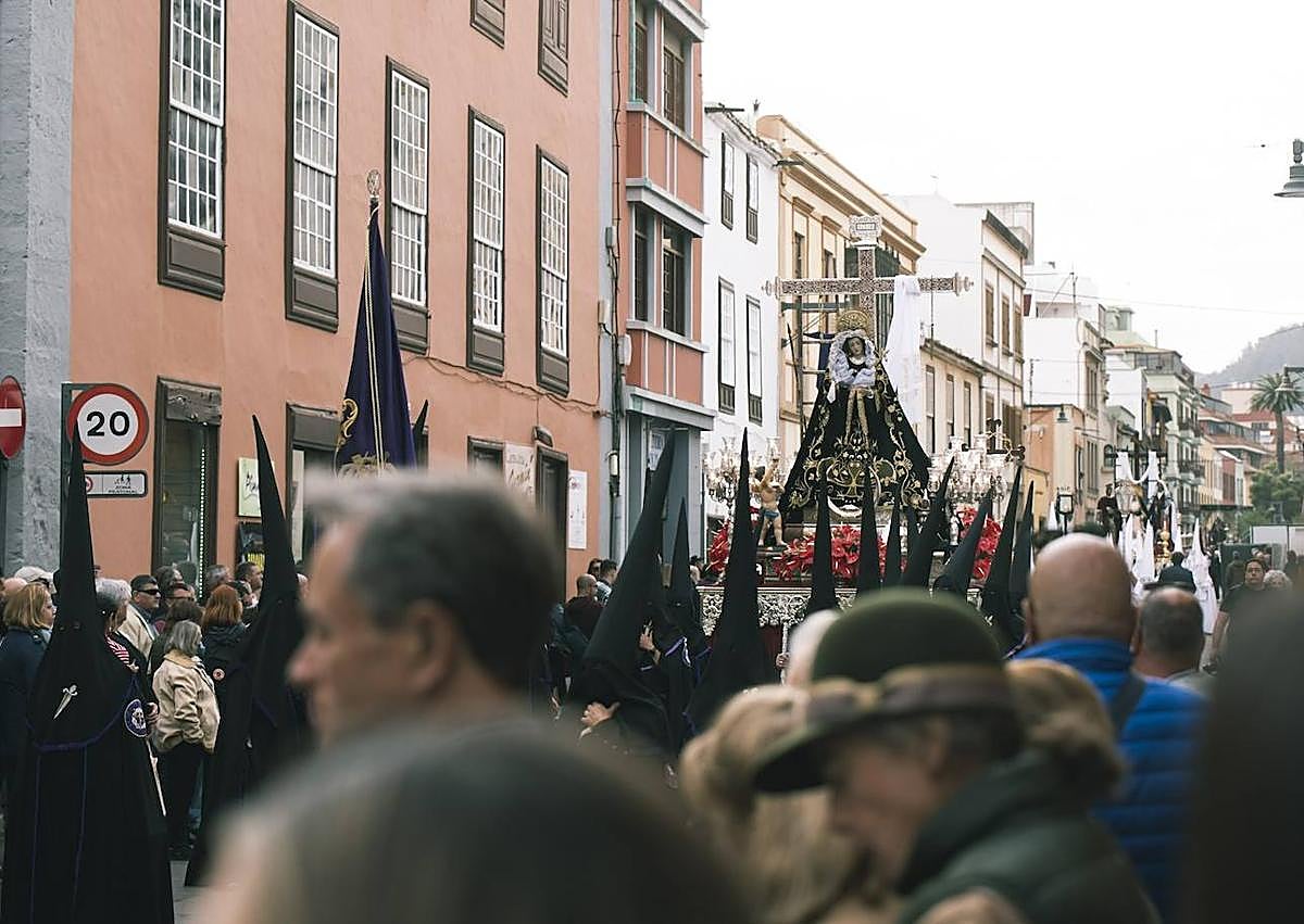 Imagen secundaria 1 - Tradición, cultura y naturaleza, una experiencia única para disfrutar de la Semana Santa en La Laguna