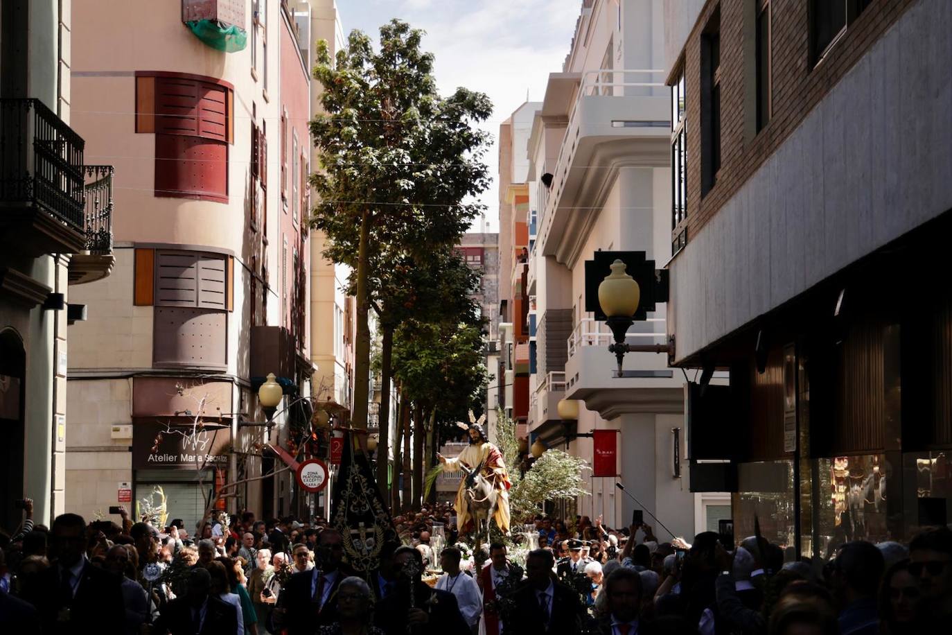 La procesión de La Burrita en la capital grancanaria, en imágenes