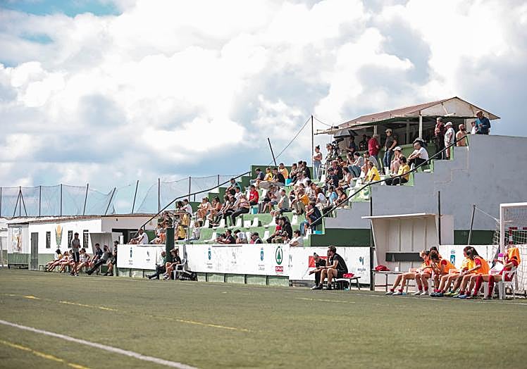 Imagen de las gradas en uno de los encuentros del Femarguín.