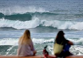 Imagen del fuerte oleaje de este Jueves Santo en Gran Canaria.