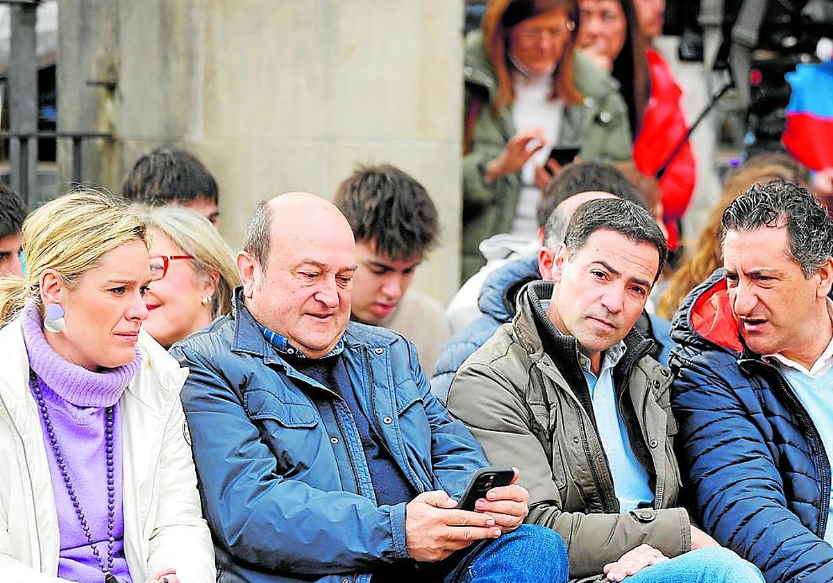 Sin vascos ni catalanes no hay presupuestos (ni legislatura)