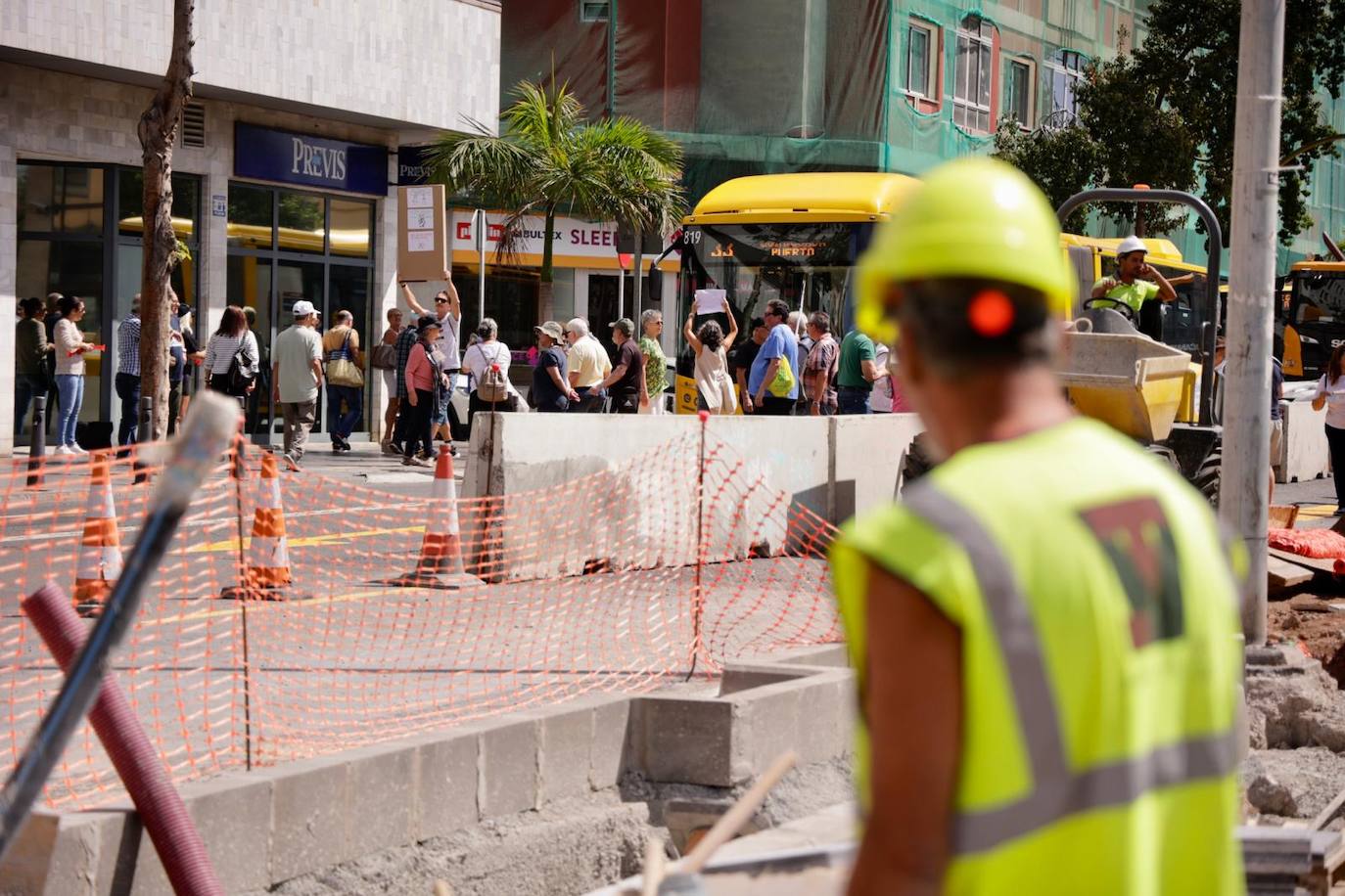La Isleta reclama su espacio a Darias