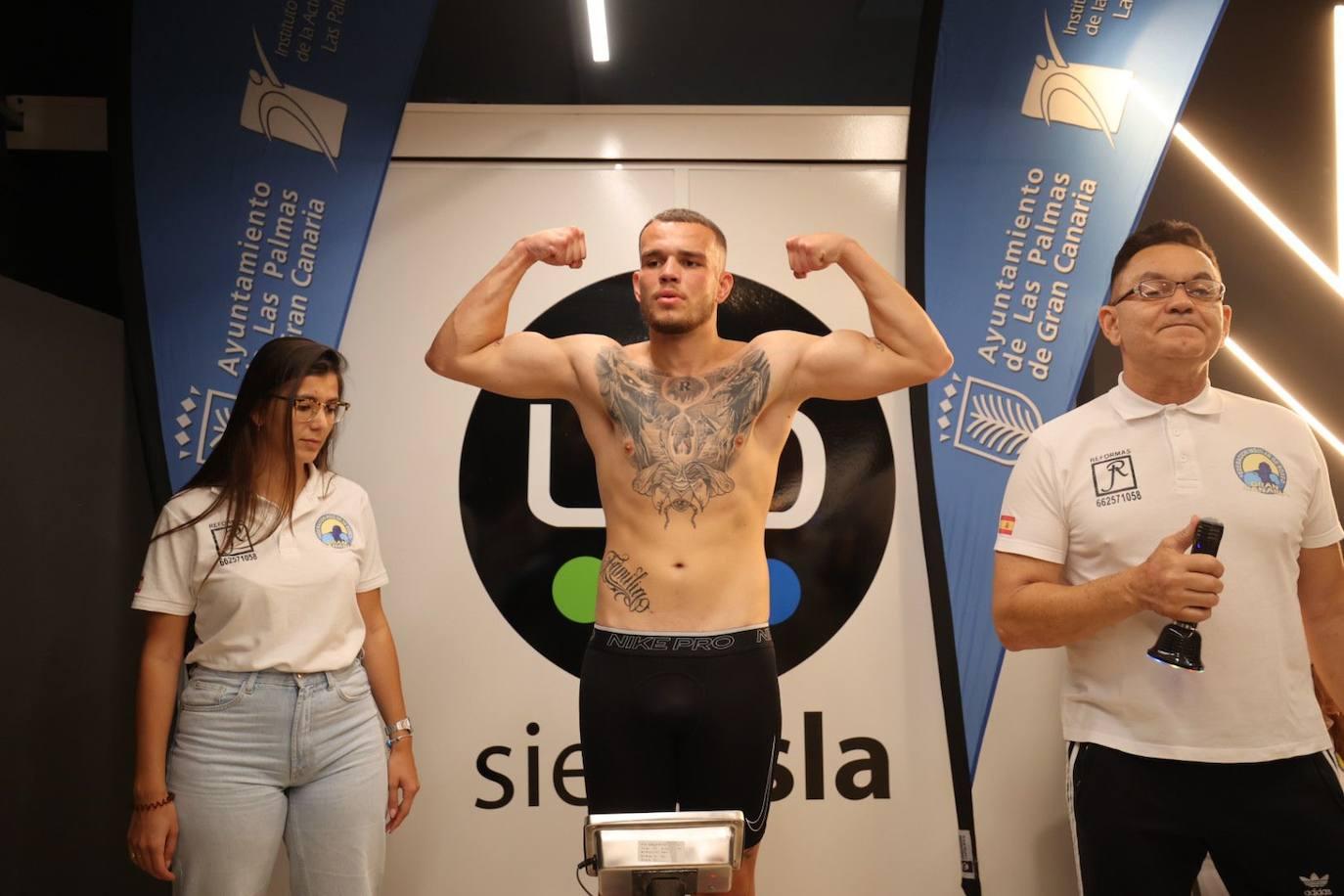 El pesaje para el Campeonato de Canarias de Boxeo, en imágenes