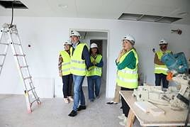 El presidente canario, Fernando Clavijo durante la visita a las obras