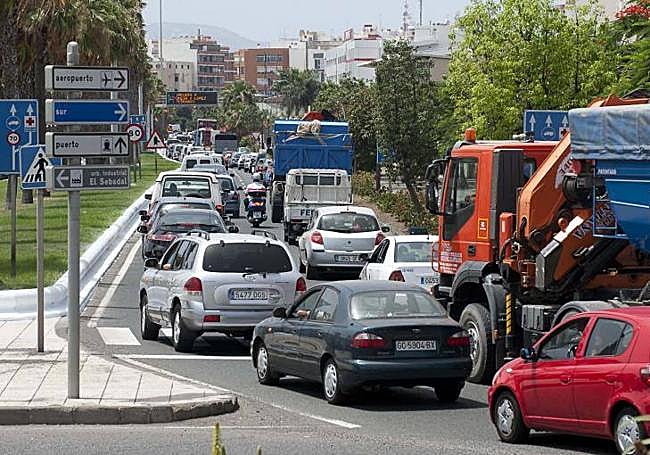 Atasco en la salida de El Sebadal