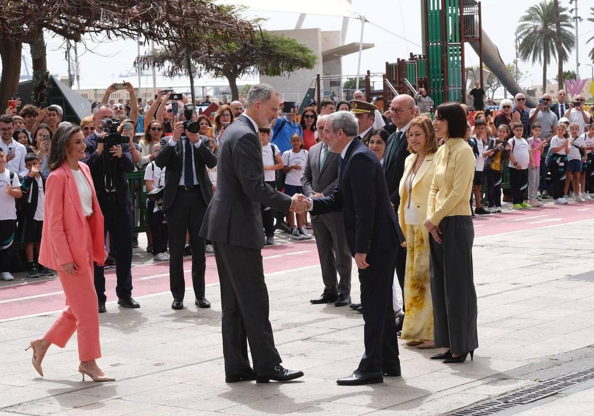 Así fueron recibidos los reyes en Las Palmas de Gran Canaria