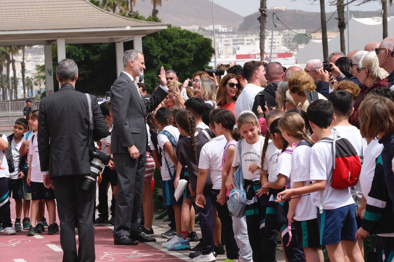 Así fueron recibidos los reyes en Las Palmas de Gran Canaria