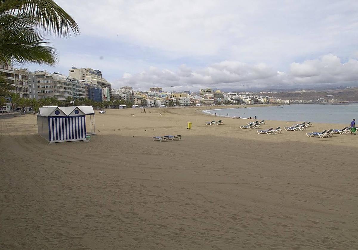 Imagen de la playa de Las Canteras.