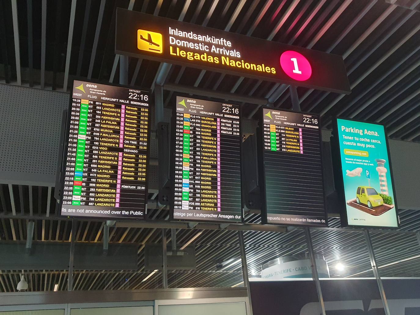 Imagen secundaria 2 - El aeropuerto de Gran Canaria recupera la normalidad tras paralizar un dron su tráfico aéreo