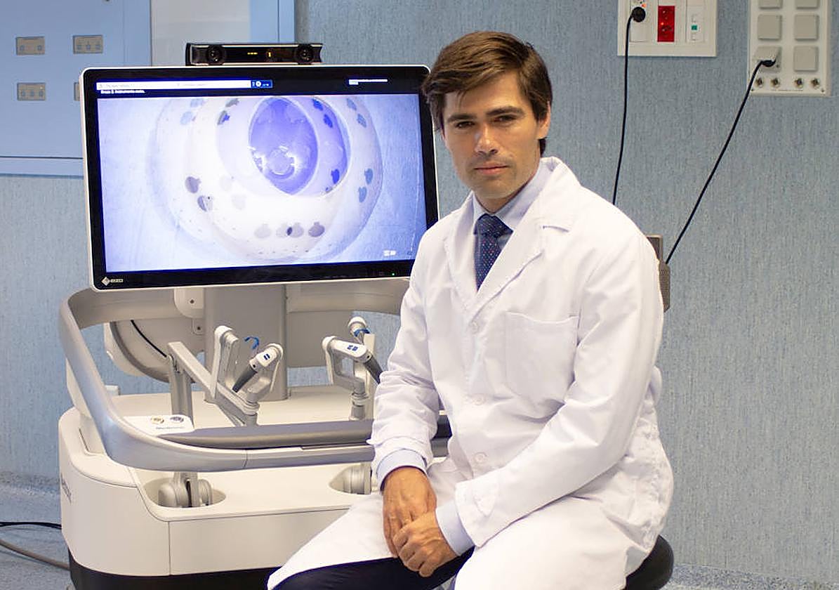 El director de la Unidad de Cirugía Robótica de Hospitales Universitarios San Roque nuevo responsable de Tecnología de ERUS