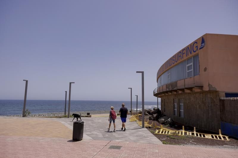 El deterioro del centro internacional de windsurfing de Pozo Izquierdo requiere de una reforma integral