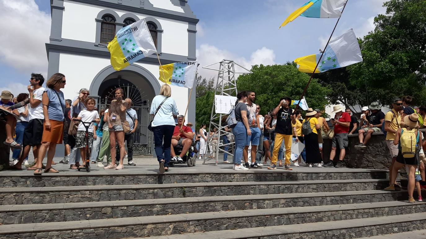 Las imágenes de la manifestación del 20A en toda Canarias