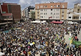 Así lucía la Plaza del Pilar durante la lectura del manifiesto.