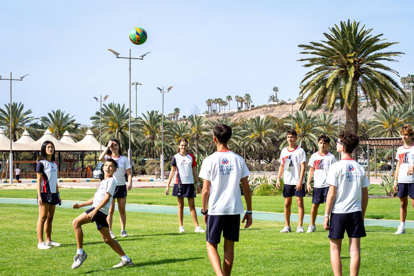 La XIII Carrera Solidaria, en imágenes