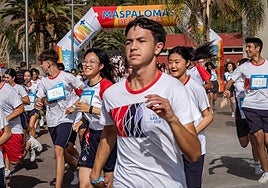 La XIII Carrera Solidaria, en imágenes