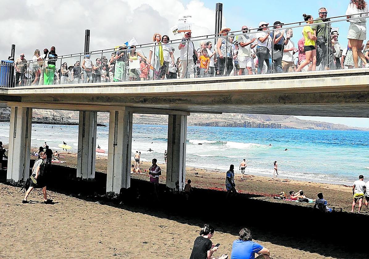 La manifestación del sábado discurrió inicialmente por el paseo de Las Canteras.