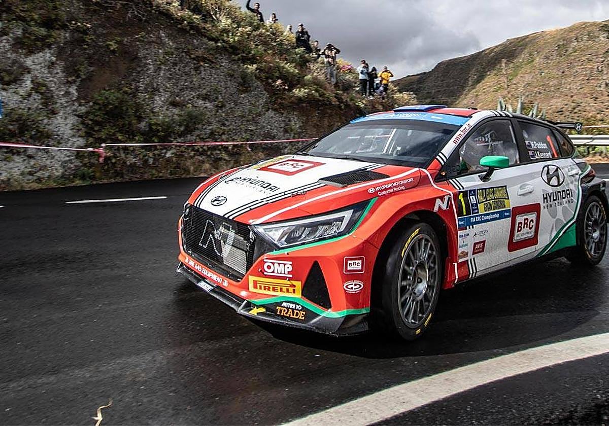 Hayden Paddon, vigente campeón, saldrá con el número uno.