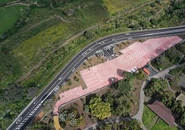 Vista de la entrada inferior al Jardín Canario, en la carretera de El Dragonal.