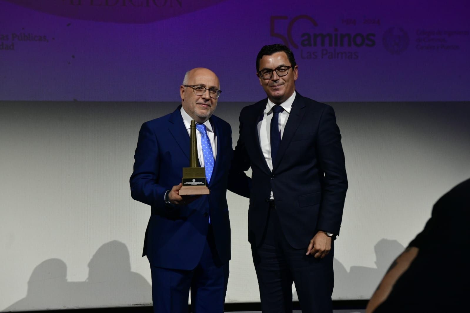 Reconocimientos bajo el sello de León y Castillo